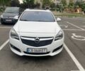 Білий Опель OPC, об'ємом двигуна 2 л та пробігом 199 тис. км за 13500 $, фото 21 на Automoto.ua