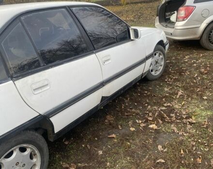 Білий Опель Омега, об'ємом двигуна 1.8 л та пробігом 450 тис. км за 320 $, фото 2 на Automoto.ua