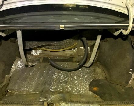 Білий Опель Омега, об'ємом двигуна 1.8 л та пробігом 0 тис. км за 500 $, фото 6 на Automoto.ua