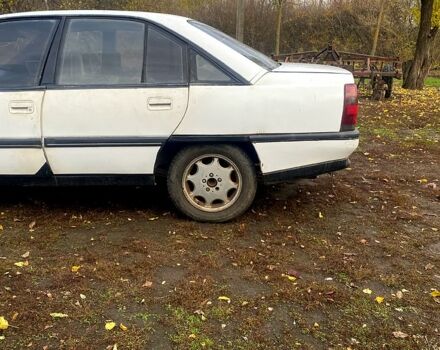 Білий Опель Омега, об'ємом двигуна 1.8 л та пробігом 0 тис. км за 500 $, фото 10 на Automoto.ua