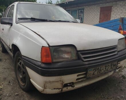 Білий Опель Омега, об'ємом двигуна 0 л та пробігом 300 тис. км за 605 $, фото 3 на Automoto.ua
