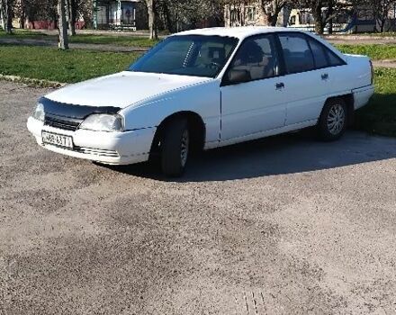 Білий Опель Омега, об'ємом двигуна 2 л та пробігом 300 тис. км за 1200 $, фото 5 на Automoto.ua