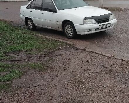 Білий Опель Омега, об'ємом двигуна 2 л та пробігом 300 тис. км за 1200 $, фото 3 на Automoto.ua