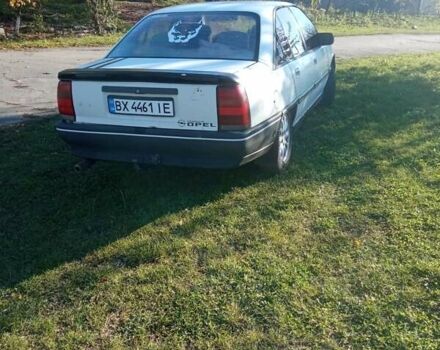 Белый Опель Омега, объемом двигателя 2 л и пробегом 400 тыс. км за 950 $, фото 2 на Automoto.ua