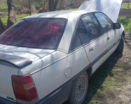 Білий Опель Омега, об'ємом двигуна 1.8 л та пробігом 1000 тис. км за 1000 $, фото 6 на Automoto.ua