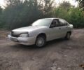 Білий Опель Омега, об'ємом двигуна 2 л та пробігом 300 тис. км за 1200 $, фото 1 на Automoto.ua