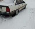 Белый Опель Омега, объемом двигателя 2 л и пробегом 350 тыс. км за 900 $, фото 3 на Automoto.ua