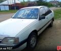 Белый Опель Омега, объемом двигателя 2 л и пробегом 299 тыс. км за 1100 $, фото 3 на Automoto.ua