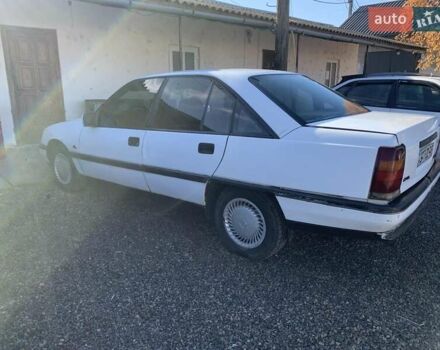 Белый Опель Омега, объемом двигателя 2 л и пробегом 270 тыс. км за 850 $, фото 2 на Automoto.ua