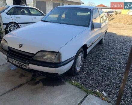 Белый Опель Омега, объемом двигателя 2 л и пробегом 270 тыс. км за 850 $, фото 1 на Automoto.ua