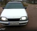 Белый Опель Омега, объемом двигателя 2 л и пробегом 300 тыс. км за 1400 $, фото 4 на Automoto.ua