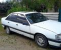 Белый Опель Омега, объемом двигателя 2 л и пробегом 299 тыс. км за 1100 $, фото 1 на Automoto.ua
