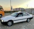 Белый Опель Омега, объемом двигателя 2 л и пробегом 300 тыс. км за 1002 $, фото 1 на Automoto.ua