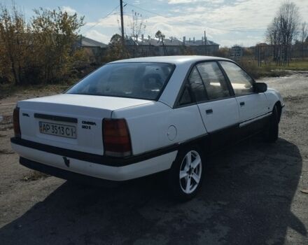 Білий Опель Омега, об'ємом двигуна 2 л та пробігом 222 тис. км за 950 $, фото 2 на Automoto.ua