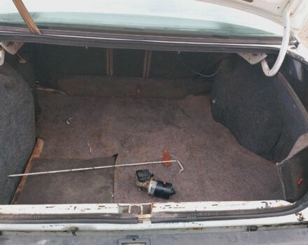 Белый Опель Омега, объемом двигателя 2 л и пробегом 220 тыс. км за 779 $, фото 8 на Automoto.ua