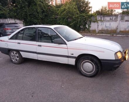 Білий Опель Омега, об'ємом двигуна 2 л та пробігом 381 тис. км за 650 $, фото 8 на Automoto.ua