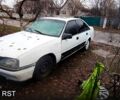 Белый Опель Омега, объемом двигателя 1.8 л и пробегом 300 тыс. км за 870 $, фото 5 на Automoto.ua