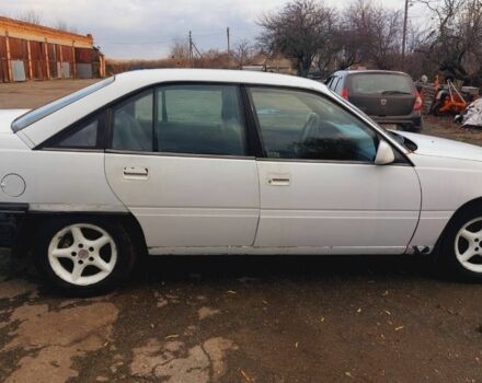 Белый Опель Омега, объемом двигателя 2 л и пробегом 220 тыс. км за 779 $, фото 6 на Automoto.ua