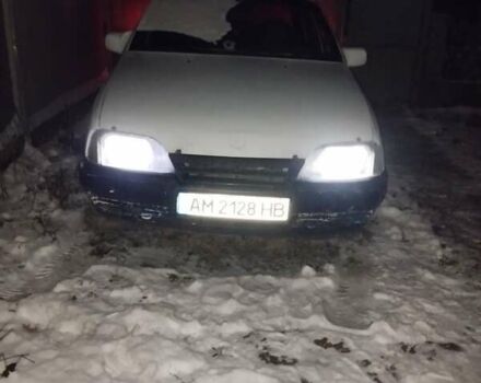 Белый Опель Омега, объемом двигателя 2 л и пробегом 165 тыс. км за 1200 $, фото 3 на Automoto.ua