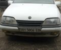 Белый Опель Омега, объемом двигателя 1.8 л и пробегом 3 тыс. км за 1174 $, фото 13 на Automoto.ua