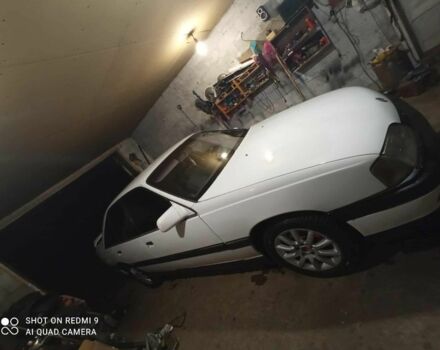 Білий Опель Омега, об'ємом двигуна 2 л та пробігом 370 тис. км за 1350 $, фото 4 на Automoto.ua