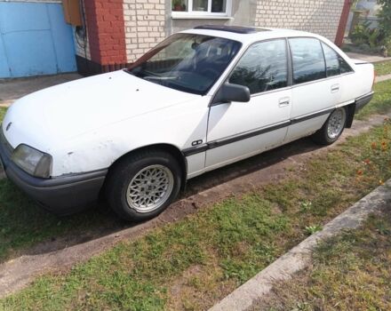 Белый Опель Омега, объемом двигателя 2 л и пробегом 890 тыс. км за 800 $, фото 3 на Automoto.ua