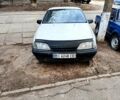 Белый Опель Омега, объемом двигателя 2 л и пробегом 327 тыс. км за 500 $, фото 2 на Automoto.ua