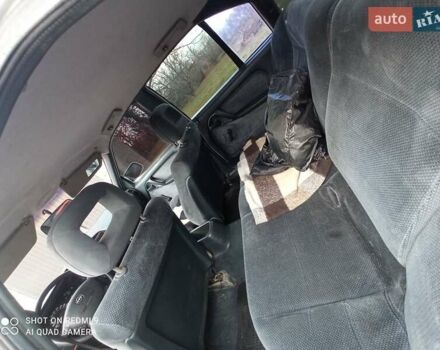 Білий Опель Омега, об'ємом двигуна 2 л та пробігом 370 тис. км за 1100 $, фото 8 на Automoto.ua