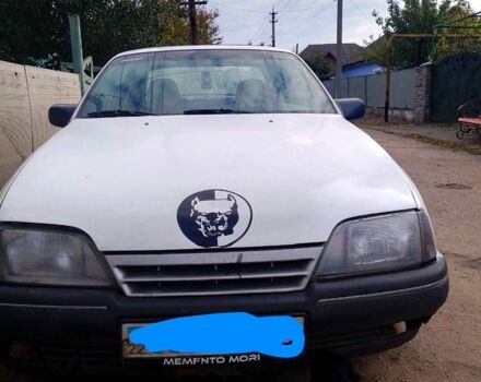 Білий Опель Омега, об'ємом двигуна 2 л та пробігом 316 тис. км за 1100 $, фото 2 на Automoto.ua