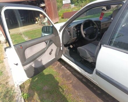 Белый Опель Омега, объемом двигателя 2 л и пробегом 890 тыс. км за 800 $, фото 7 на Automoto.ua