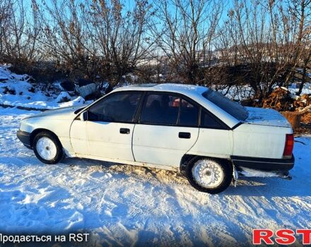 Белый Опель Омега, объемом двигателя 2 л и пробегом 0 тыс. км за 750 $, фото 4 на Automoto.ua