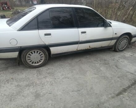 Белый Опель Омега, объемом двигателя 2 л и пробегом 300 тыс. км за 680 $, фото 2 на Automoto.ua