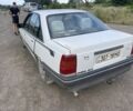 Белый Опель Омега, объемом двигателя 2 л и пробегом 260 тыс. км за 1009 $, фото 1 на Automoto.ua