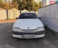 Білий Опель Омега, об'ємом двигуна 2 л та пробігом 304 тис. км за 655 $, фото 1 на Automoto.ua