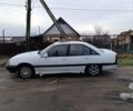 Белый Опель Омега, объемом двигателя 2 л и пробегом 390 тыс. км за 600 $, фото 1 на Automoto.ua