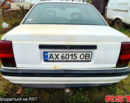 Білий Опель Омега, об'ємом двигуна 2 л та пробігом 200 тис. км за 500 $, фото 4 на Automoto.ua