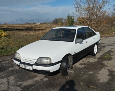 Опель Омега 1992 в Харькове на Automoto.ua Белый Опель Омега, объемом двигателя 2 л и пробегом 222 тыс. км за 950 $, фото 1 на Automoto.ua