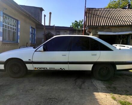 Белый Опель Омега, объемом двигателя 2 л и пробегом 333 тыс. км за 2019 $, фото 8 на Automoto.ua