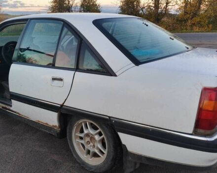 Белый Опель Омега, объемом двигателя 2 л и пробегом 390 тыс. км за 1321 $, фото 10 на Automoto.ua