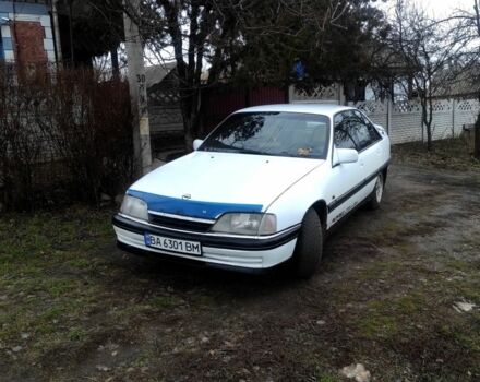 Белый Опель Омега, объемом двигателя 2 л и пробегом 333 тыс. км за 2019 $, фото 9 на Automoto.ua