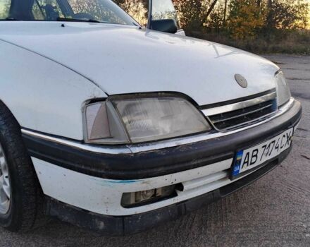 Белый Опель Омега, объемом двигателя 2 л и пробегом 390 тыс. км за 1321 $, фото 5 на Automoto.ua