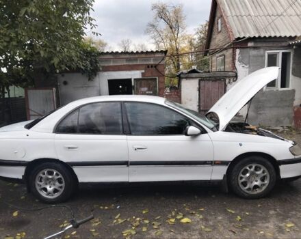 Білий Опель Омега, об'ємом двигуна 2 л та пробігом 39 тис. км за 1689 $, фото 2 на Automoto.ua