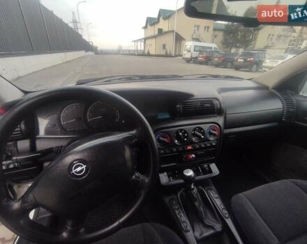 Белый Опель Омега, объемом двигателя 2 л и пробегом 309 тыс. км за 1700 $, фото 4 на Automoto.ua