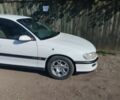 Білий Опель Омега, об'ємом двигуна 2 л та пробігом 200 тис. км за 1600 $, фото 1 на Automoto.ua