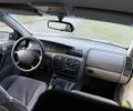 Белый Опель Омега, объемом двигателя 2 л и пробегом 350 тыс. км за 2159 $, фото 9 на Automoto.ua