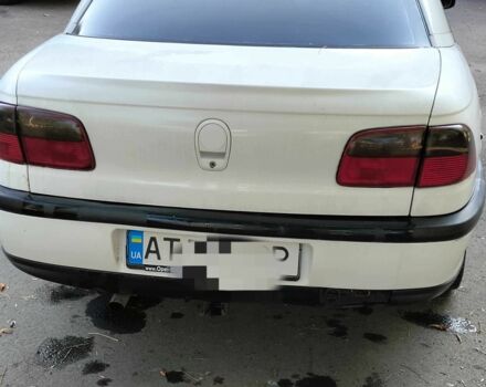 Белый Опель Омега, объемом двигателя 2 л и пробегом 200 тыс. км за 1200 $, фото 3 на Automoto.ua