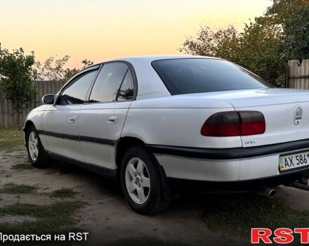 Белый Опель Омега, объемом двигателя 2 л и пробегом 200 тыс. км за 1450 $, фото 4 на Automoto.ua