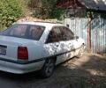 Білий Опель Омега, об'ємом двигуна 1.8 л та пробігом 199 тис. км за 603 $, фото 1 на Automoto.ua