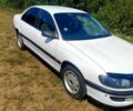 Белый Опель Омега, объемом двигателя 2 л и пробегом 330 тыс. км за 2500 $, фото 2 на Automoto.ua
