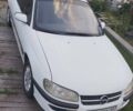 Белый Опель Омега, объемом двигателя 2 л и пробегом 395 тыс. км за 1850 $, фото 2 на Automoto.ua